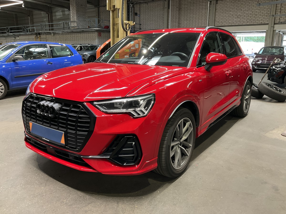 2019 Audi Q3 40 TFSI S Line quattro