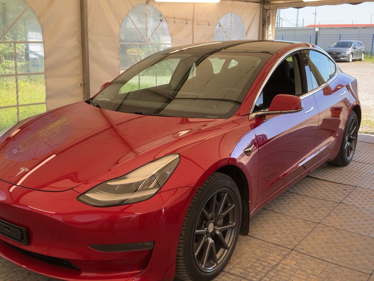 Tesla Model 3 Long Range Dual AWD