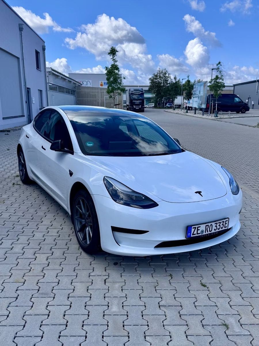 Tesla Model 3 Standard Range Plus