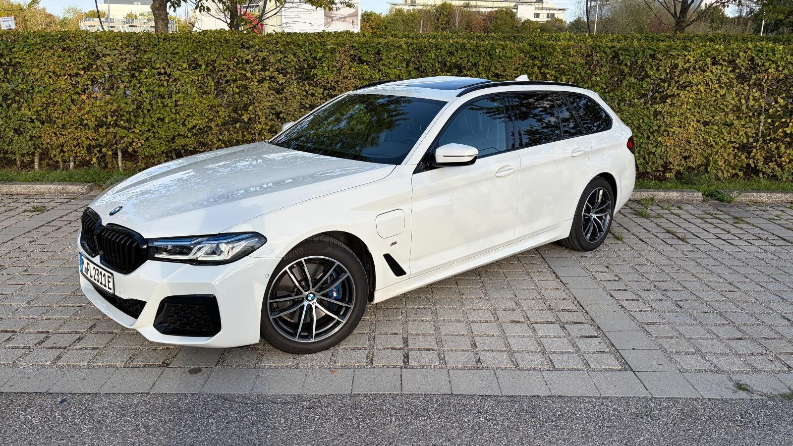 BMW 5er 530e xDrive Luxury Line